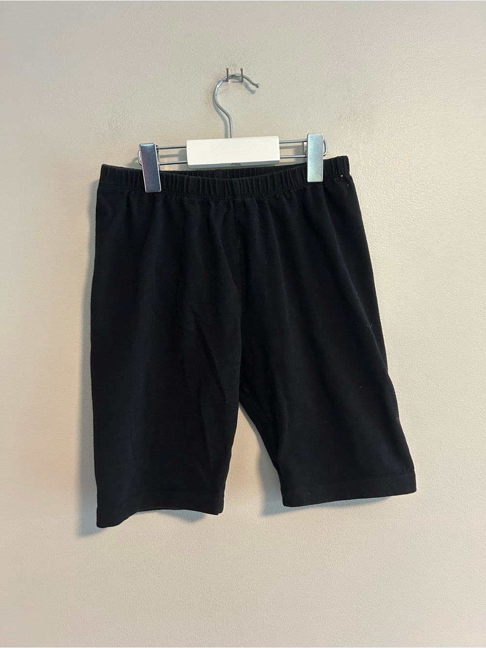 The children’s place 10/12 black bike shorts
